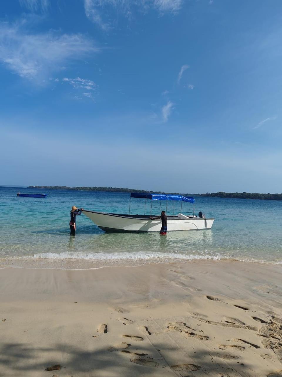 Sonny Island Resort Cabanas Frente Al Mar Punta Bajo Rico المظهر الخارجي الصورة